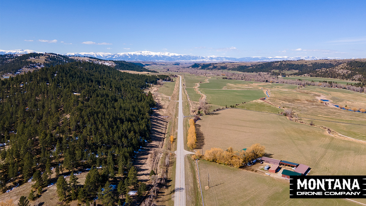 Dividing Up The Terrain Road To The Beartooth Mountains