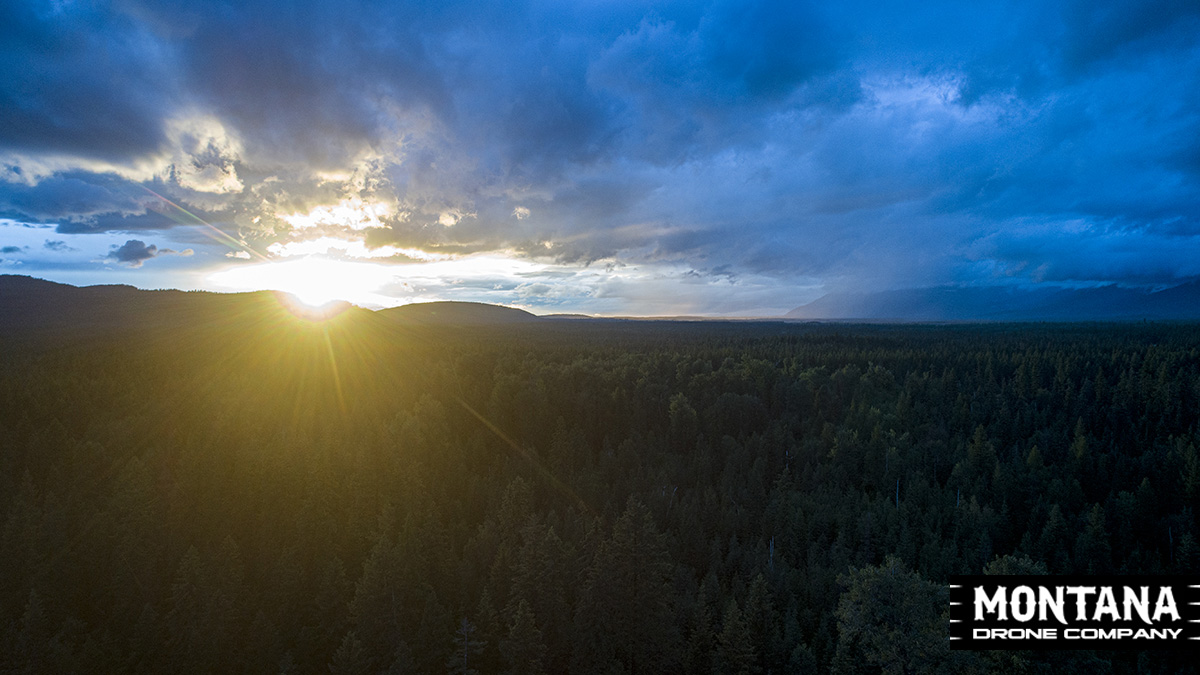 Montana Storm Clouds Sun Breaks Through A Break In The Storm Pilot Doneen